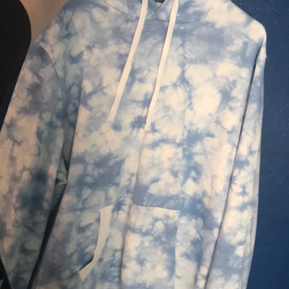 Club room hoodie